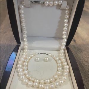 Pearl set